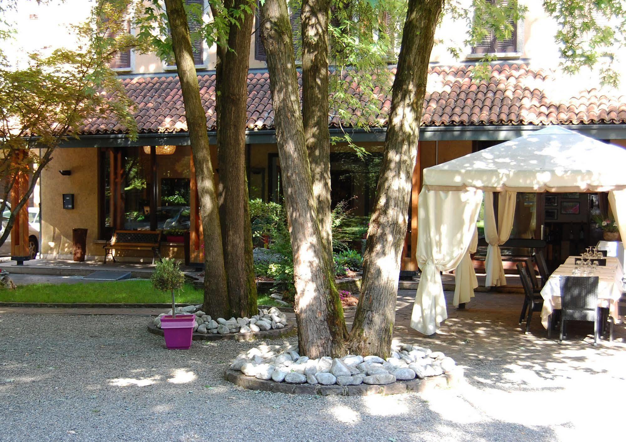 Albergo Ristorante Sant'Eustorgio Arcore Luaran gambar